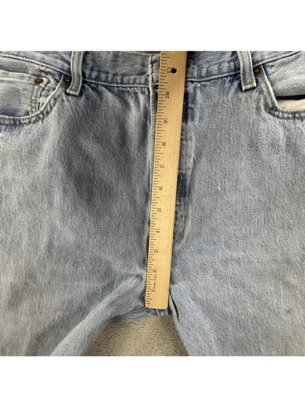 Levis 501 Jeans Mens 36x32 Blue Light Wash Button Fly Straight Leg Denim Western
